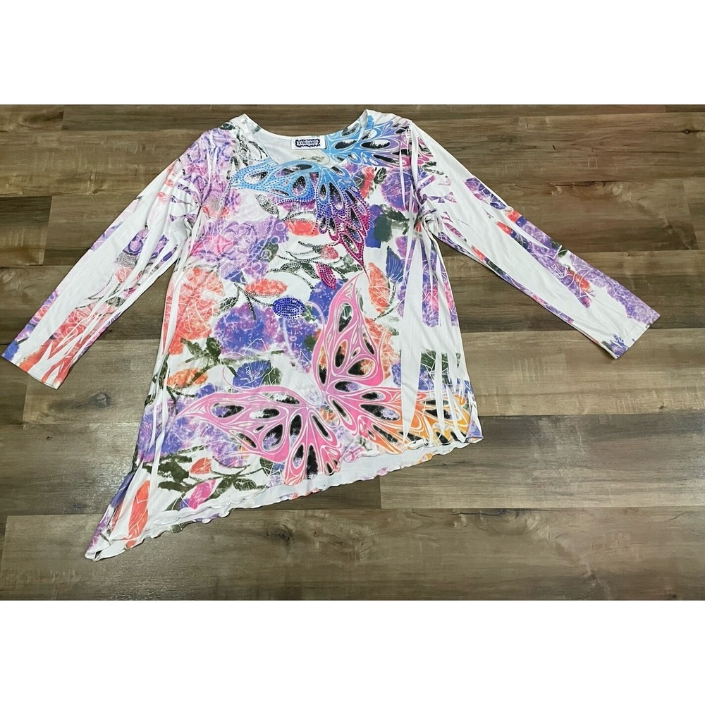 Kokomo Unlimited Women's Sz 1X Asymmetric Floral Butterfly Embellish Blouse Top